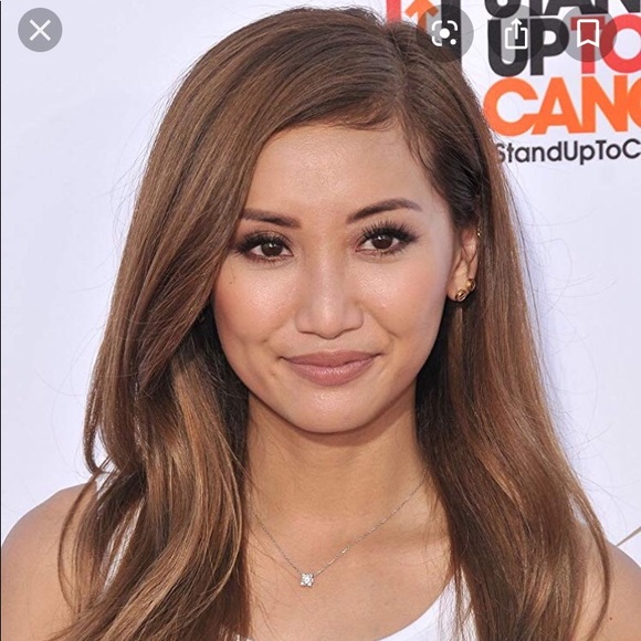 Meet your Posher, Janet - Picture 1 of 1